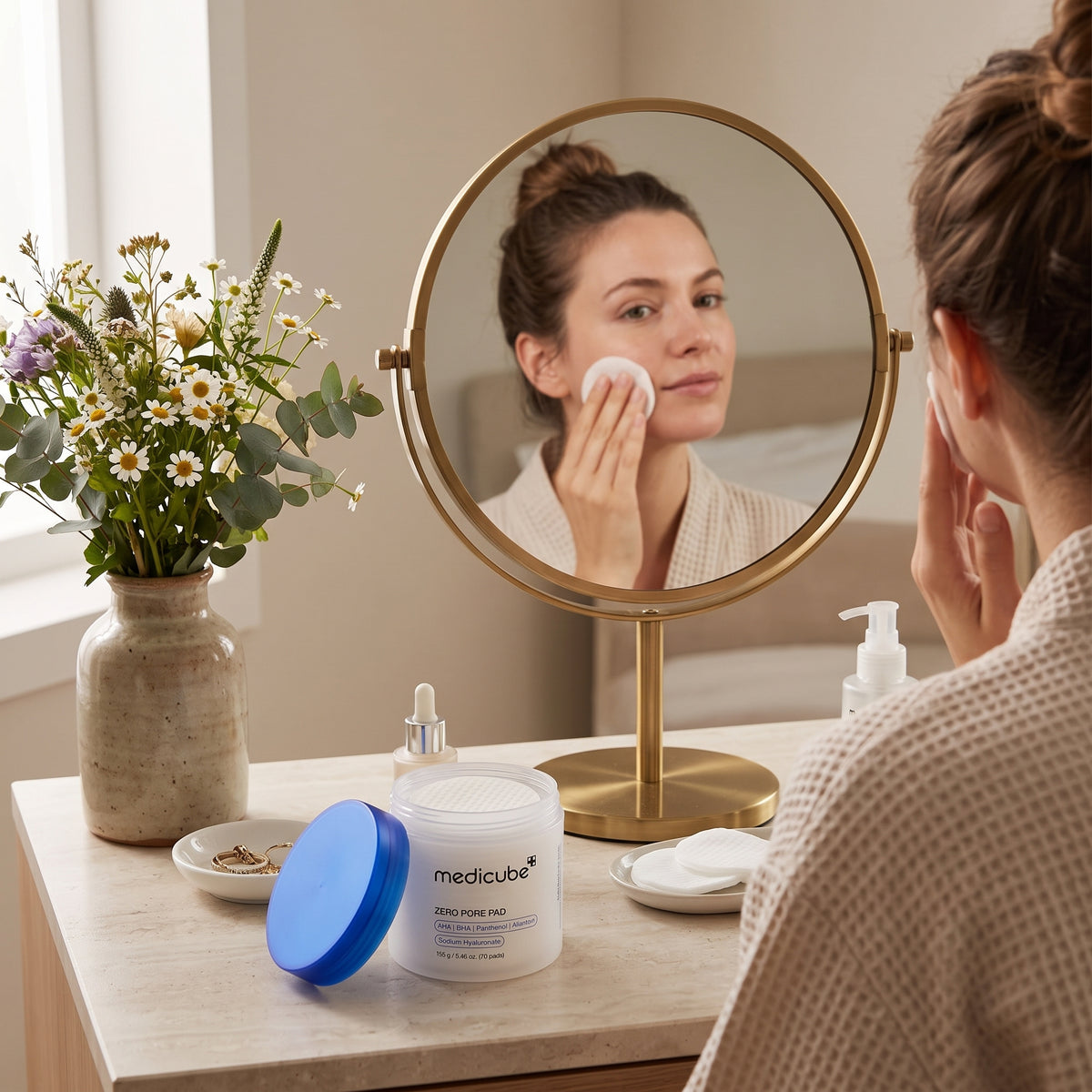 Medicube Zero Pore Pad 2.0 – Korean Dual-Textured Pore Tightening & Exfoliating Pads