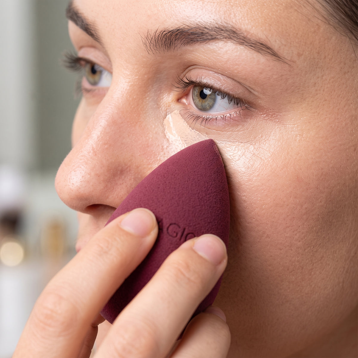 IMAGIC 3-Pcs Professional Makeup Sponge Set – Soft Teardrop Foundation & Contour Blender